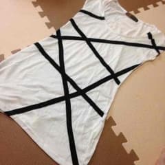 値下げ mo'a 使用感なし Tシャツのサムネイル