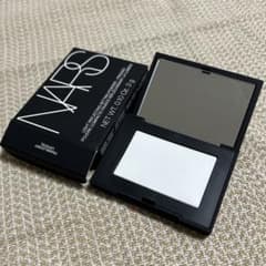 NARS ライトリフレクティングセッティングパウダー プレスト N ミニのサムネイル