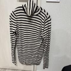 UNIQLO XL タートルネックセーター アイボリー/ブラックストライプのサムネイル