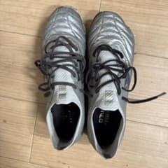 MIZUNO サッカースパイク NEO シルバーのサムネイル
