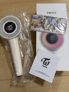TWICE ペンライト ホワイト 写真カード付きのサムネイル