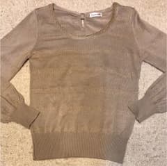 新品同様★アンナルナ★華やかゴールドラメのボーダー柄ニット★Mサイズのサムネイル