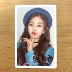 TWICE ジヒョ What is Love? トレカのサムネイル