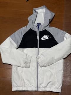 NIKE フード付きウィンドブレーカー Mのサムネイル