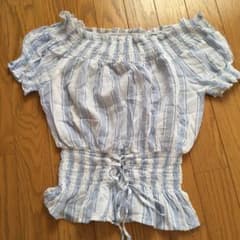 春夏　トップスのサムネイル