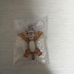ガチャガチャ　めじるしアクセサリー　ティガーのサムネイル
