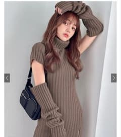 【値下げ】GRL アームウォーマー付きジップスリットニットワンピースのサムネイル