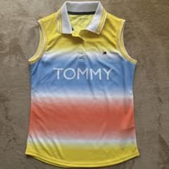 【美品】TOMMY HILFIGER ゴルフ ノースリーブポロシャツのサムネイル