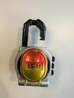 仮面ライダー鎧武　ロックシードのサムネイル