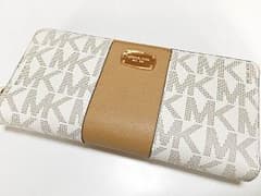 Michael Kors 財布のサムネイル