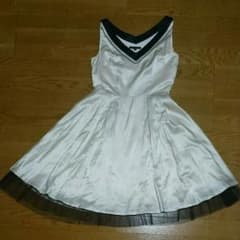 B7☆パーティードレスのサムネイル