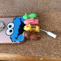 iPhoneアクセサリーのサムネイル