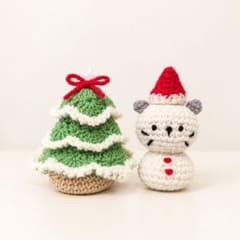 にゃんだるま　クリスマス あみぐるみ ツリー ねこ セット ハンドメイドのサムネイル