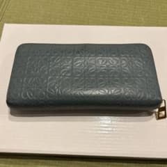 LOEWE ロエベ アナグラム 型押し ラウンドファスナー 長財布 ブルー系