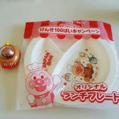 アンパンマン非売品ランチプレート+おまけ♡のサムネイル