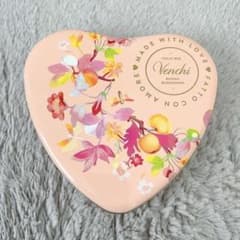 Venchi ヴェンキ チョコレート 缶のサムネイル
