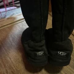 UGG ムートンブーツ レディース 黒色 T-002