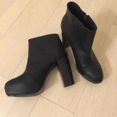 大きいサイズ新品　H&M ヒール　ブーツのサムネイル