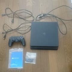 PS4 本体 (500GB・ジェットブラック)のサムネイル