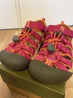 ⭐︎美品⭐︎ keen サンダル 18cmのサムネイル