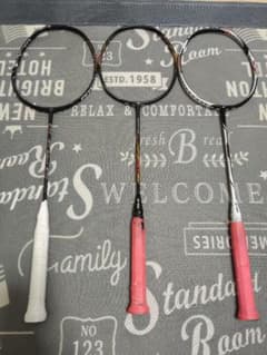 YONEX バドミントンラケット 3本セット ジャンク品のサムネイル