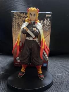 鬼滅の刃 煉獄杏寿郎 フィギュアのサムネイル