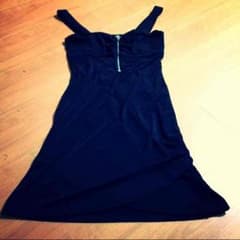 H&M 胸元チャック black ワンピースのサムネイル