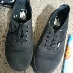 vans黒スニーカーのサムネイル