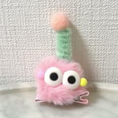 ふわふわモンスター ファー ヘアピン ピンクのサムネイル