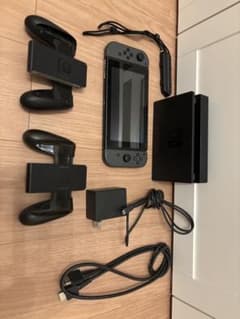 Nintendo Switch 本体 グレー※動作良好・付属品ありのサムネイル