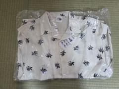 gu ジョジョ　イギー総柄シャツ　新品のサムネイル