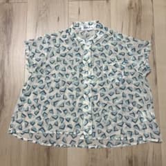 三角形パターン 半袖シャツのサムネイル