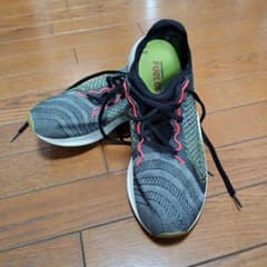 new balance FuelCell REBEL フューエルセル27.0cmのサムネイル