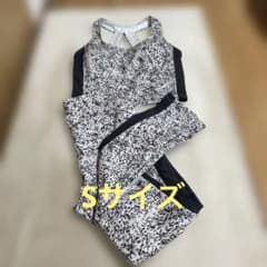 SUKARA 茶系抽象模様 ヨガウェア クロスバック上下セットのサムネイル