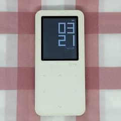 iriver E30 4GB MP3プレーヤー ウォークマン アイリバー 630