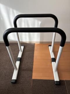 プッシュアップバー 黒/白 スチール製 U字型のサムネイル