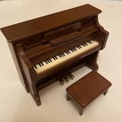 シルバニアファミリー ピアノのサムネイル
