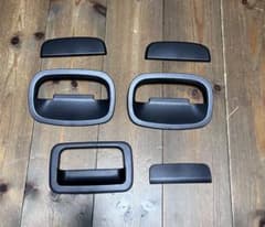 ジムニー JB64 JB74 ドアハンドルカバー マットブラックのサムネイル