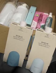 La Sana ラサーナ シャンプー トリートメント ヘアエッセンス セットのサムネイル