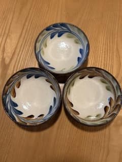やちむん 青と緑の葉模様 陶器ボウル 3個セット（4.5寸）のサムネイル