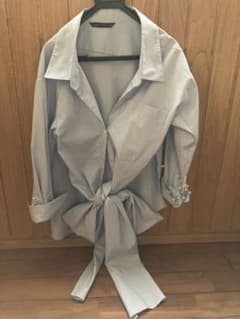 ZARA  アシンメトリー　ブラウスのサムネイル