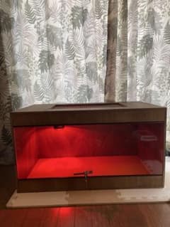 爬虫類飼育ケージ　82×45×45 保温球・ソケット付き 爬虫類飼育ケージ 82×45×45 保温球・ソケット付き - メルカリ