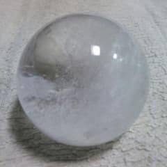 水晶の丸玉(大型サイズ・53mm径)のサムネイル