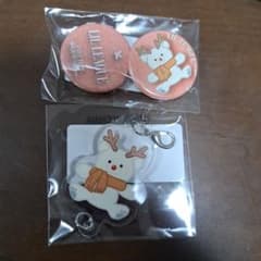 LILL LEAGUEキーホルダーと缶バッジセットのサムネイル