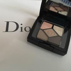 新品未使用♡Diorサンククルール646♡のサムネイル