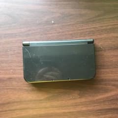 Newニンテンドー3DS LL メタリックブラックのサムネイル