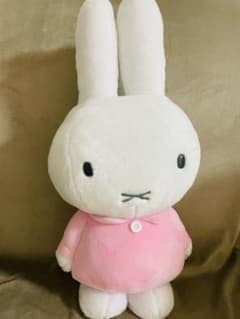ミッフィー ぬいぐるみのサムネイル