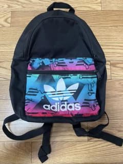 adidas グラフィックリュック ブラック/マルチカラーのサムネイル