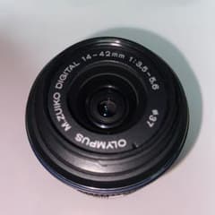 オリンパス　m.zuiko digital 14-42mm f3.5-5.6のサムネイル