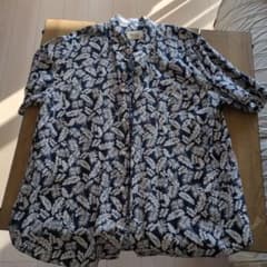 PAPAS+ ボタニカル柄 リネンシャツ　ボタンダウン LLサイズ PAPAS+ ボタニカル柄 リネンシャツ ボタンダウン LLサイズ - メルカリ